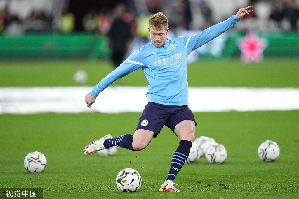 球星无解远射，全网循环播放